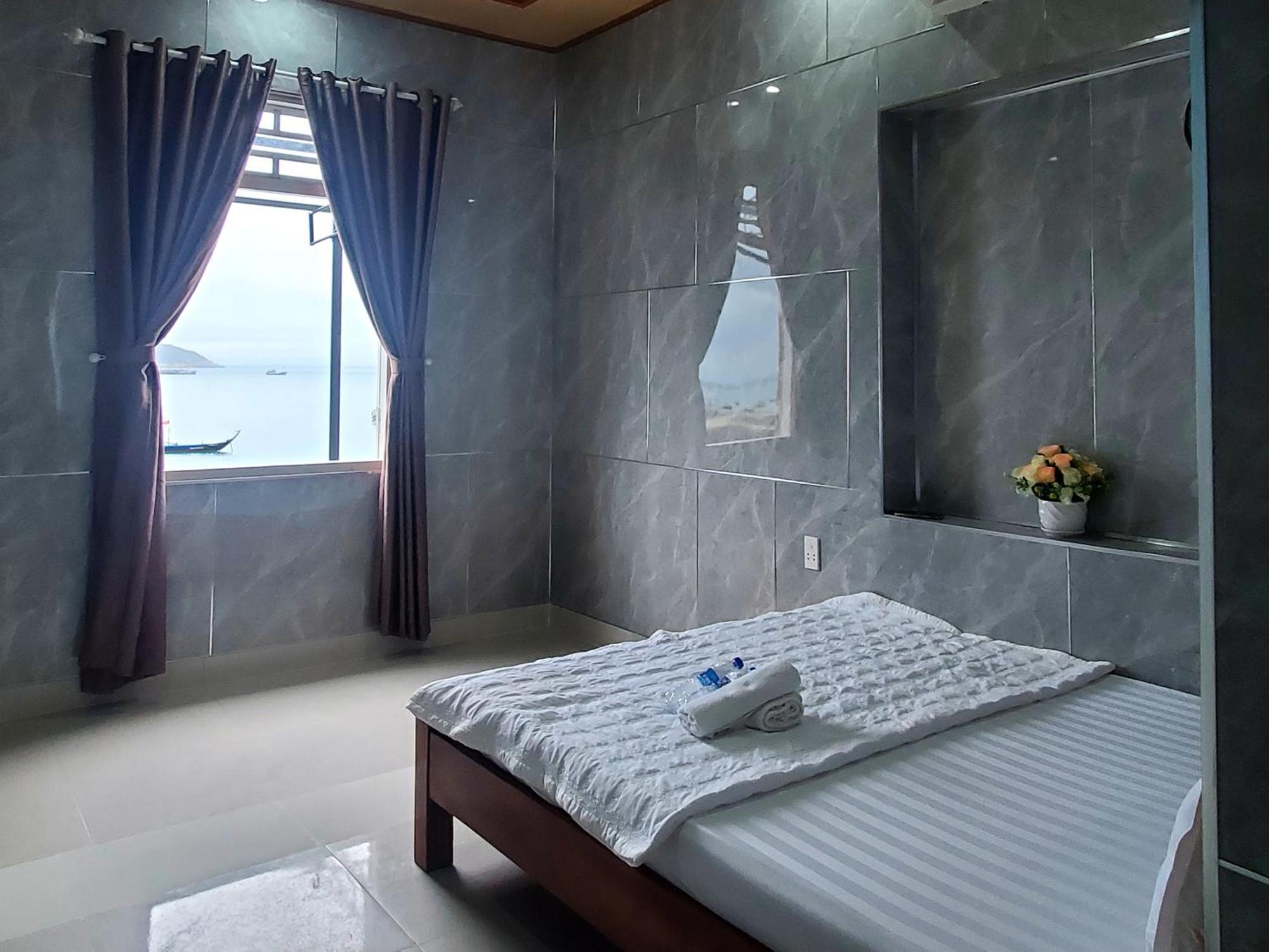 Tuan Thanh Homestay Tân Hiệ Exterior foto